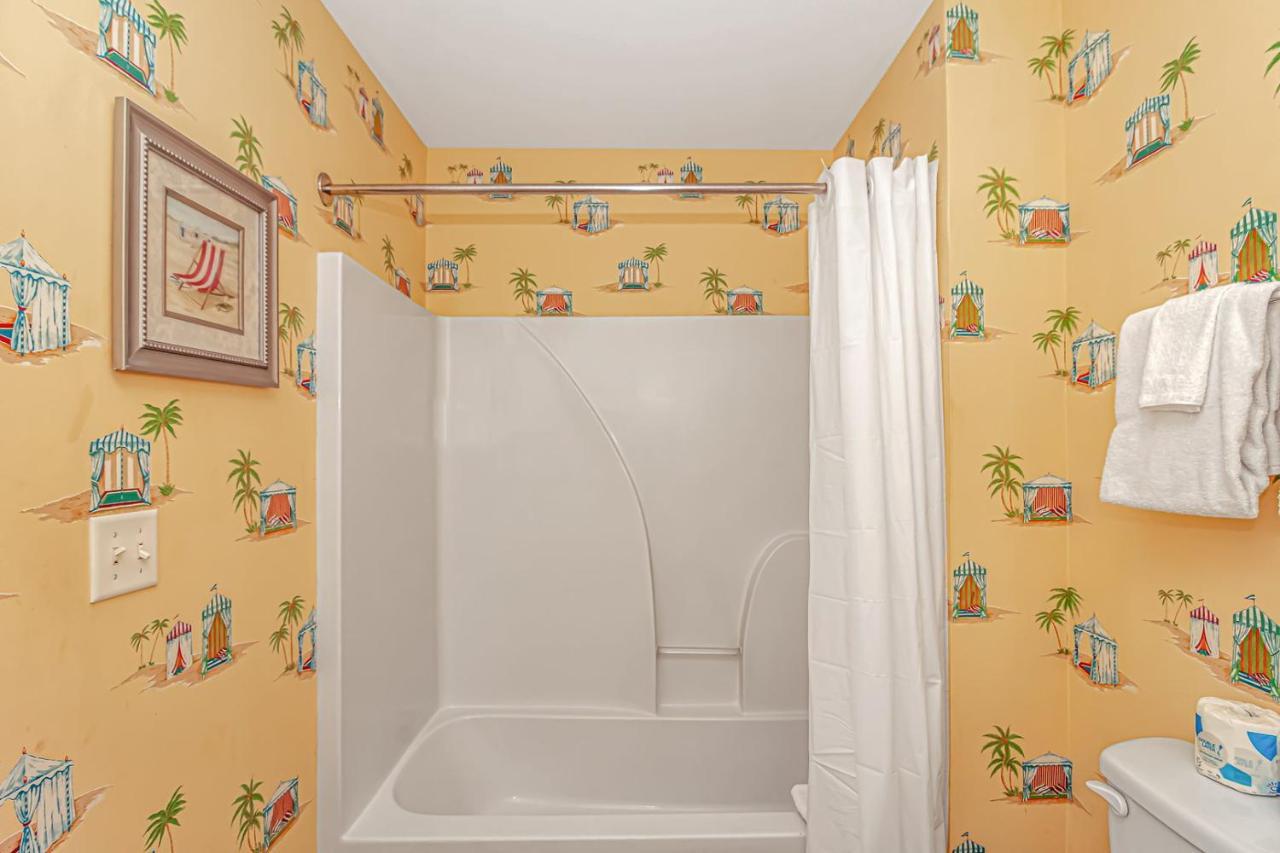 Ocean Breeze Luxury Villas 3D, Nicely Updated! Across From The Ocean! Sleeps 18 ! 默特尔比奇 外观 照片