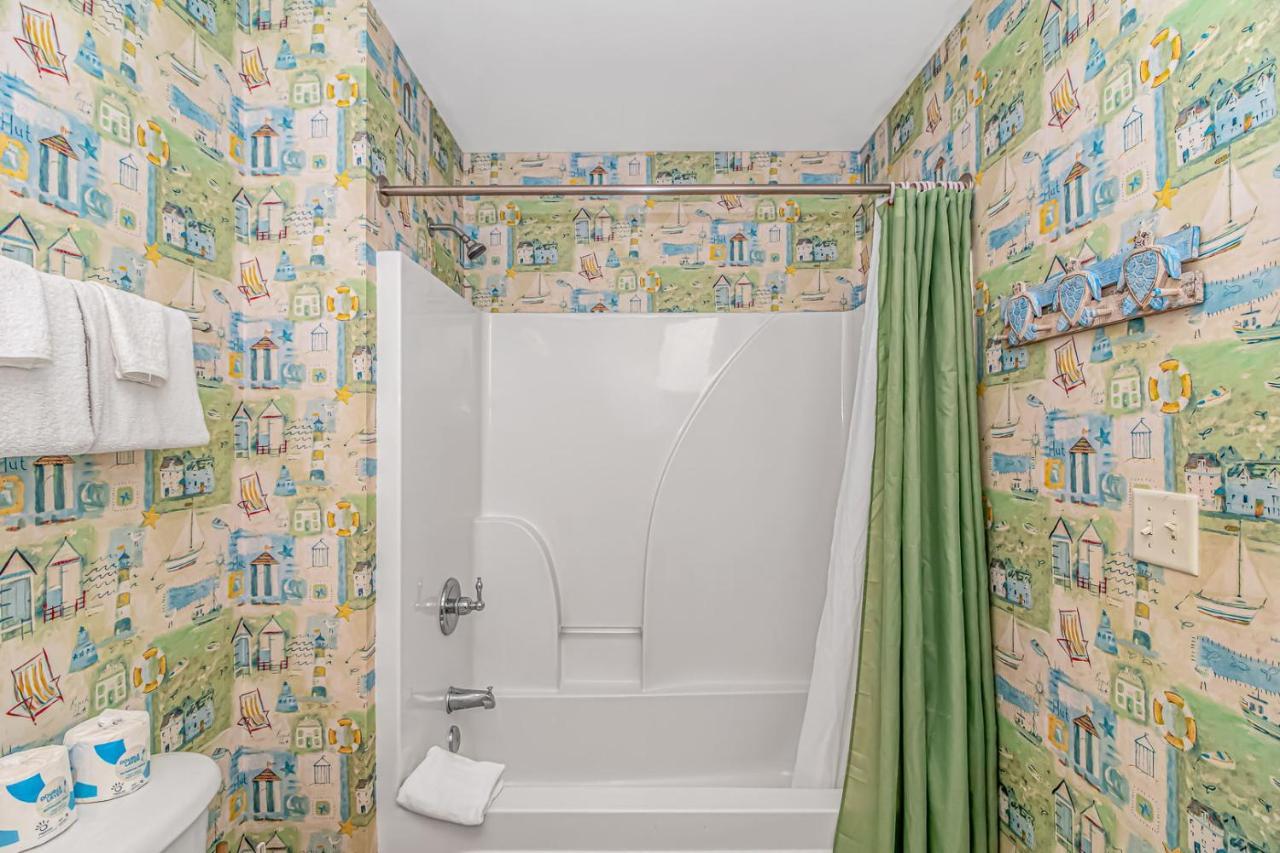 Ocean Breeze Luxury Villas 3D, Nicely Updated! Across From The Ocean! Sleeps 18 ! 默特尔比奇 客房 照片
