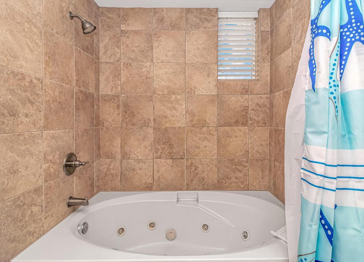 Ocean Breeze Luxury Villas 3D, Nicely Updated! Across From The Ocean! Sleeps 18 ! 默特尔比奇 客房 照片